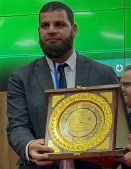 Pr .Tahar Tayebi